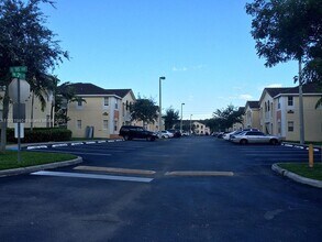1663 SE 29th St in Homestead, FL - Building Photo - Building Photo