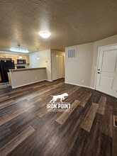 5700 S Summit Creek Way in Boise, ID - Building Photo - Building Photo