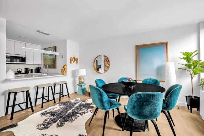 40 E 94th St in New York, NY - Building Photo - Building Photo