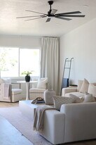 693 Harvey St in Englewood, FL - Building Photo