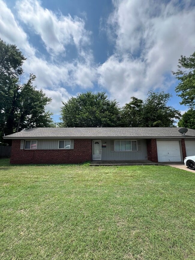 property at 1100 Sequoyah Trail