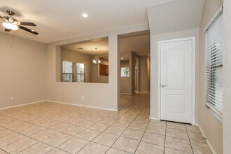 706 N 112th Dr in Avondale, AZ - Building Photo - Building Photo