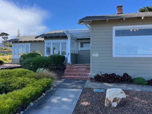 911 Shell Ave in Pacific Grove, CA - Building Photo - Building Photo