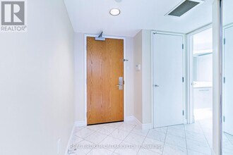 38 Elm St in Toronto, ON - Building Photo - Building Photo