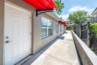 628 NE 8th Ave in Fort Lauderdale, FL - Building Photo - Building Photo