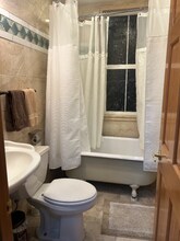 30 W Etruria St in Seattle, WA - Building Photo - Building Photo