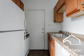 933 W Sunnyside Ave in Chicago, IL - Building Photo - Building Photo