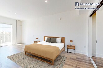 1821 S Bentley Ave in Los Angeles, CA - Foto de edificio - Building Photo