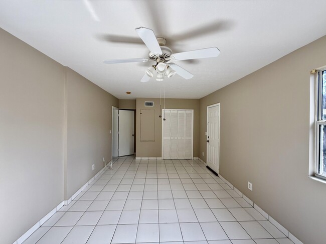 1475 NE Waveland Ave in Jensen Beach, FL - Building Photo - Building Photo