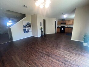 1836 Vineridge Ln in Burleson, TX - Foto de edificio - Building Photo