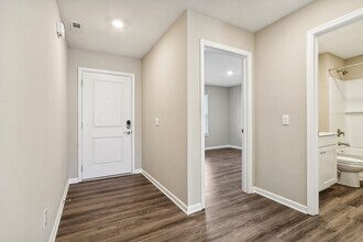 739 Cattail Dr in Greenfield, IN - Building Photo - Building Photo