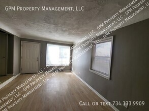 8670 Schaefer Hwy in Detroit, MI - Building Photo - Building Photo