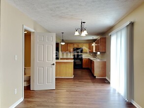 6327 Lonestar Dr in Indianapolis, IN - Building Photo - Building Photo