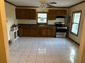 29 Sussex St, Unit Newton NJ apt for rent in Newton, NJ - Building Photo