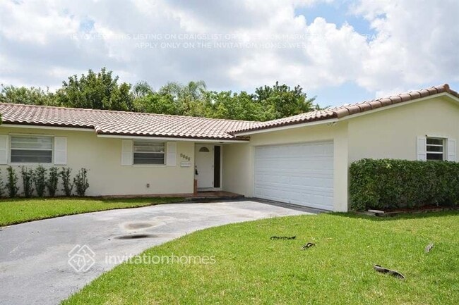 7602 NW 40th St in Coral Springs, FL - Building Photo - Building Photo