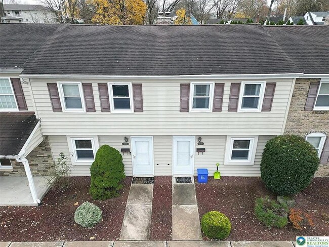 2080 Johnston Dr in Bethlehem, PA - Building Photo - Building Photo
