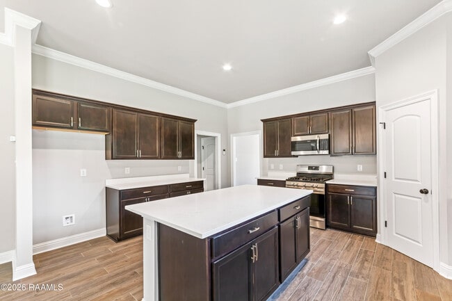 128 Rose Of Sharon Ln in Lafayette, LA - Building Photo - Building Photo