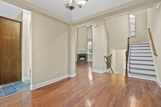 5812 La Vista Dr in Dallas, TX - Building Photo - Building Photo