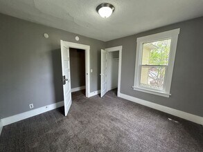 2012-2014 Leclaire St in Davenport, IA - Building Photo - Building Photo