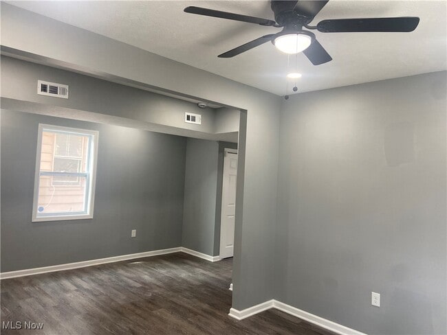 property at 3440 Sackett Ave