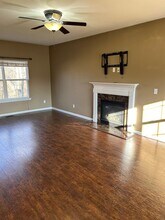 538 Springhurst Pkwy in O'Fallon, MO - Building Photo - Building Photo