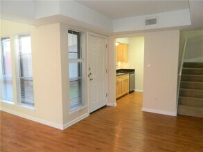 8607 Fathom Cir in Austin, TX - Building Photo - Building Photo