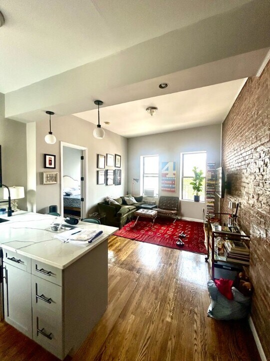 20 Prince St in New York, NY - Building Photo