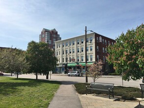 64 Merrimack St in Manchester, NH - Building Photo - Building Photo