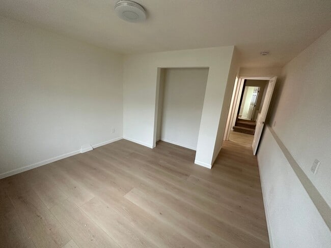 12 Montebello Dr in Daly City, CA - Foto de edificio - Building Photo