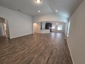 129 Walkup Ln in Leander, TX - Building Photo