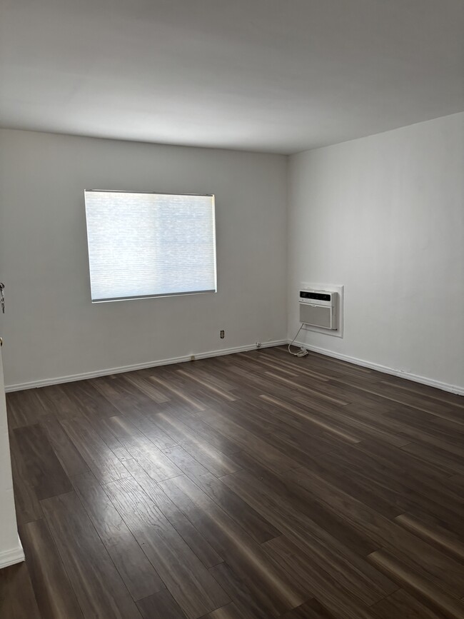 17440 Tiara St in Encino, CA - Building Photo - Building Photo