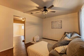 8016 Landing Ave in San Antonio, TX - Building Photo - Building Photo