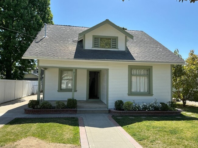 property at 447 S Grand St