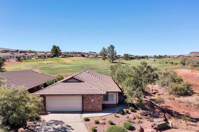 767 W Uxbridge Dr in Saint George, UT - Building Photo - Building Photo