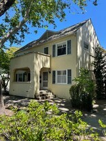 717 24th St in Sacramento, CA - Building Photo