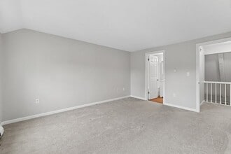 Arbor Commons in Ellington, CT - Building Photo - Building Photo
