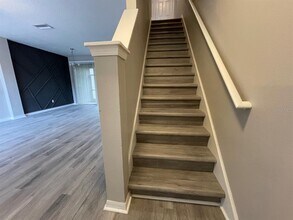 11033 Black Swan Ct in Seffner, FL - Building Photo - Building Photo