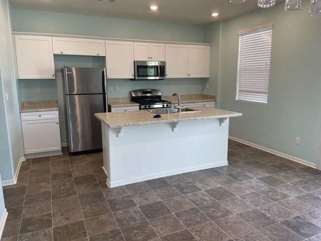 30433 Village Knoll Dr in Menifee, CA - Building Photo - Building Photo