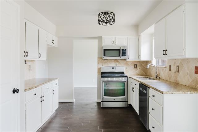 property at 2637 Austin Dr