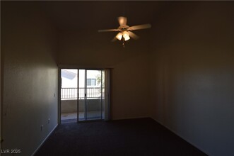 1881 W Alexander Rd in North Las Vegas, NV - Building Photo - Building Photo