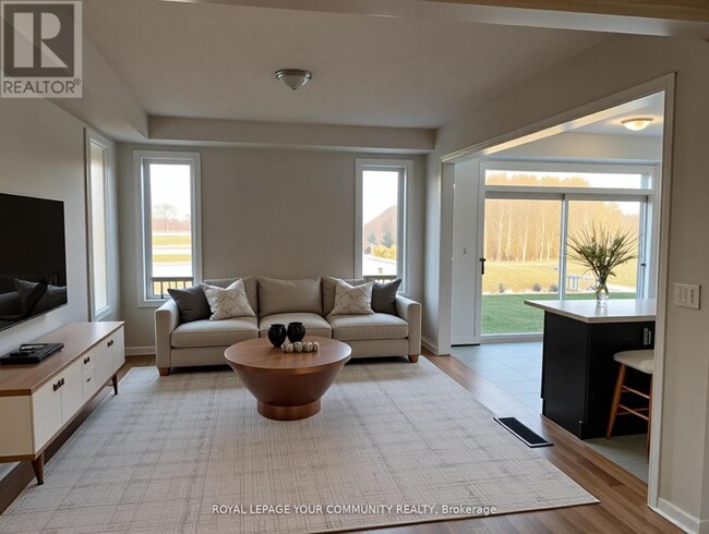 154 Terry Fox Dr in Barrie, ON - Building Photo - Building Photo