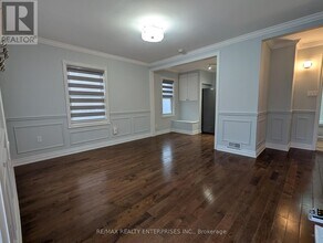 640 Trethewey Dr in Toronto, ON - Building Photo - Building Photo