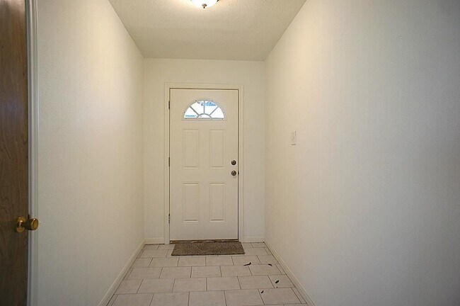 2618 Tinechester Dr in Humble, TX - Building Photo - Building Photo