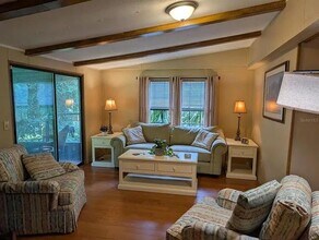 56314 Blue Creek Rd in Astor, FL - Foto de edificio - Building Photo