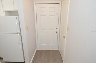 8630 Mallard Reserve Dr in Tampa, FL - Building Photo - Building Photo
