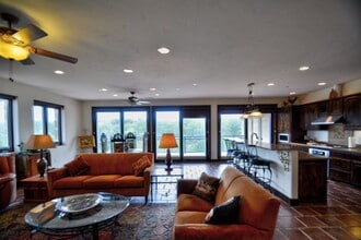 1201 Guadalupe St in Kerrville, TX - Building Photo - Building Photo
