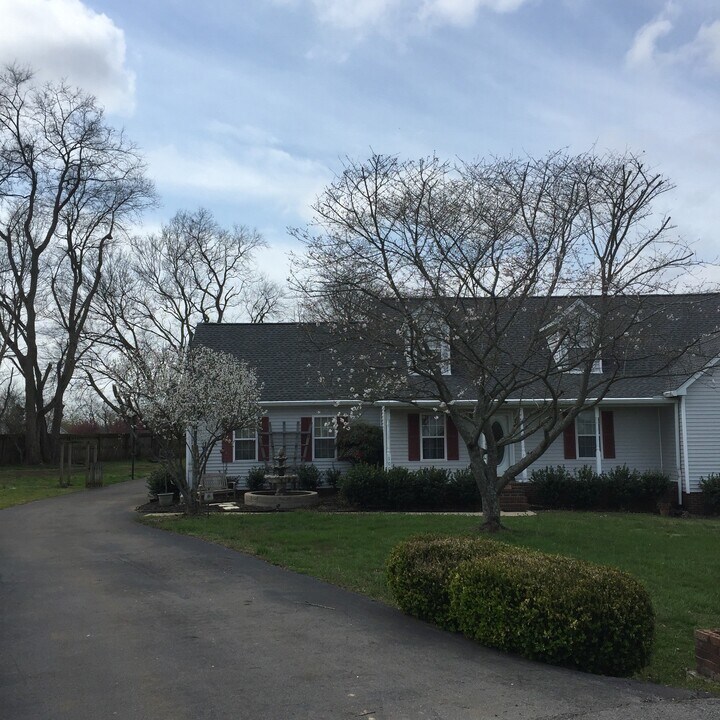 100 Faldo Dr in Murfreesboro, TN - Building Photo