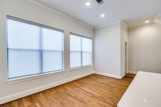 4717 McKinney Ave in Dallas, TX - Building Photo - Building Photo