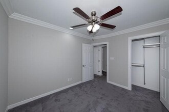 81 Bowling Ln in Levittown, NY - Building Photo - Building Photo