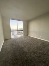 3930 University Center Dr in Las Vegas, NV - Building Photo - Building Photo